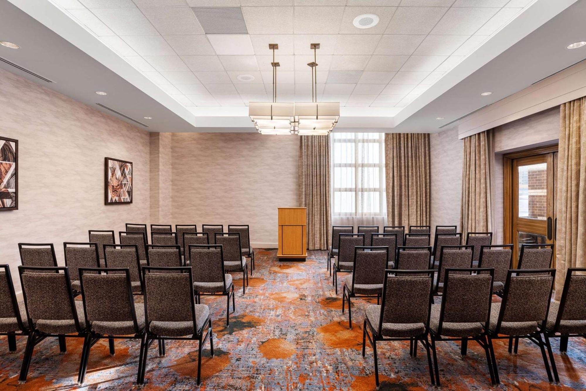 Doubletree Suites By Hilton Austin Downtown Capitol Exteriér fotografie
