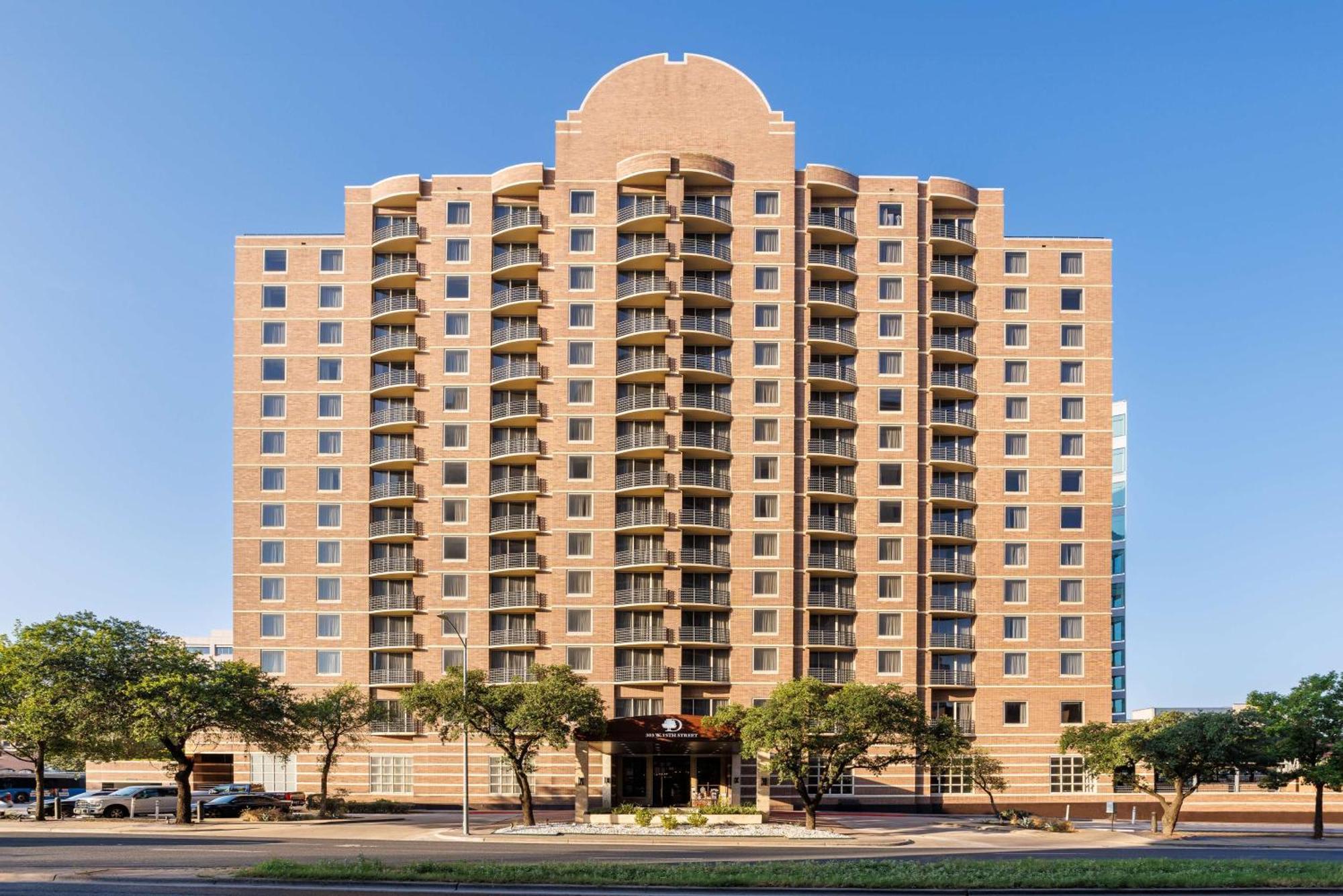 Doubletree Suites By Hilton Austin Downtown Capitol Exteriér fotografie