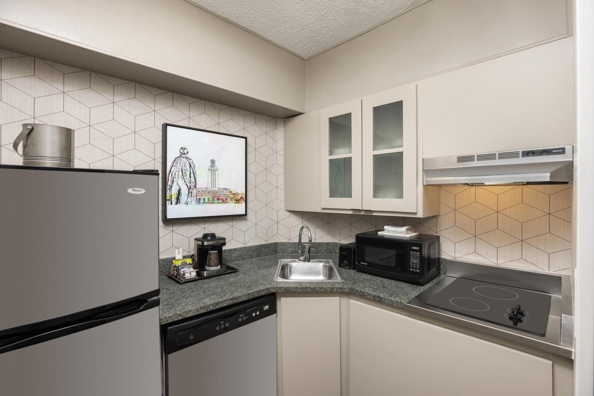 Doubletree Suites By Hilton Austin Downtown Capitol Exteriér fotografie